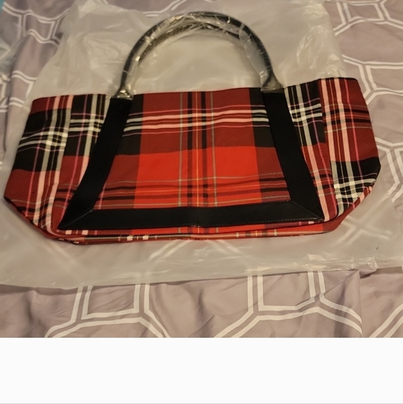 Victoria's Secret Tote & Blanket, VC pouch, & Smartphone Waterproof bag … - Picture 2 of 13